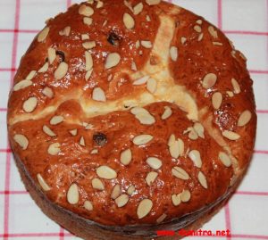 Panettone cu merisoare si stafide3